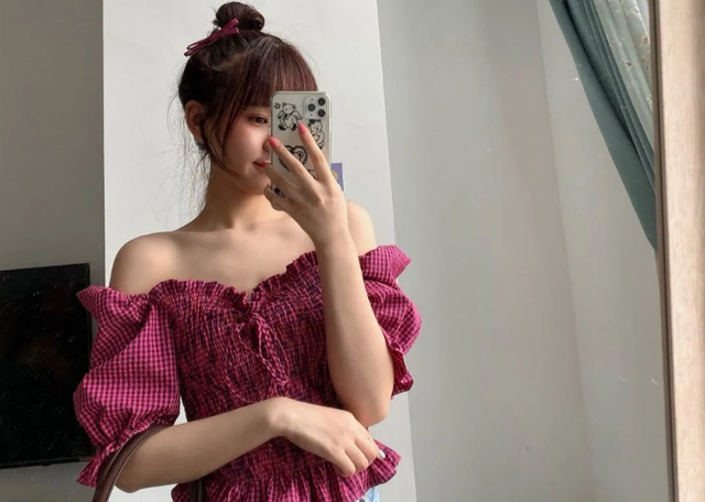 为什么维密超模都是平胸?看完今年的潮流穿搭,大胸妹子表示想哭