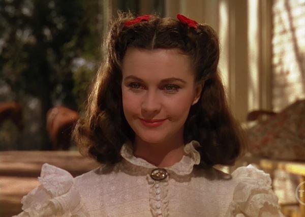 当年新人的费雯丽,为何能够打败赫本出演《乱世佳人》的女主角?