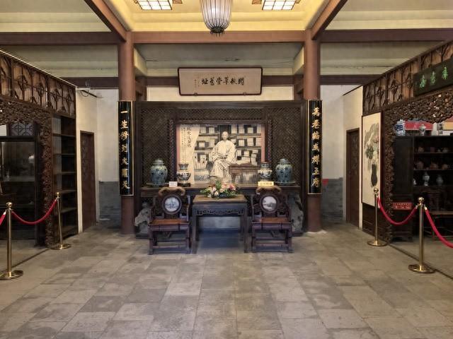 纪晓岚的另一面：风流才子日御五女 每天吃十盘猪肉