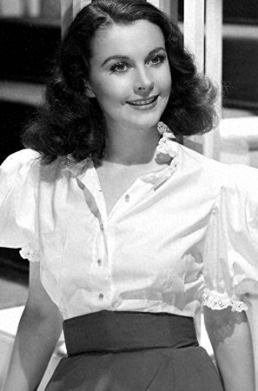 当年新人的费雯丽,为何能够打败赫本出演《乱世佳人》的女主角?