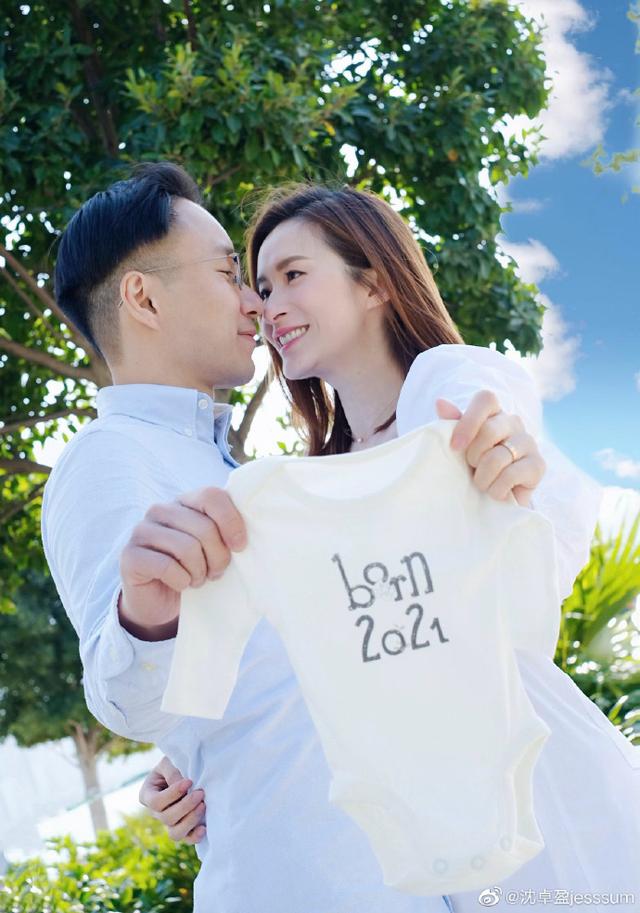新婚一年多，Icy姐姐沈卓盈官宣晋升人母，孕照曝光让人羡慕