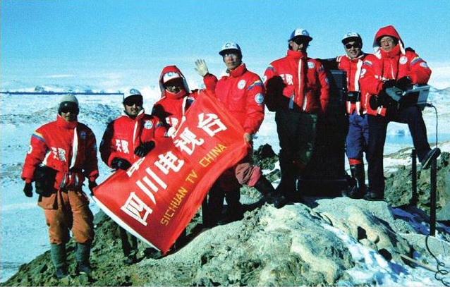 为了邓婕,张国立“抛弃”的前妻罗秀春,如今过得怎么样了?