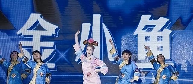 央视最火外籍女星金小鱼,爱上中国小伙却遭抛弃,她如今怎么样了