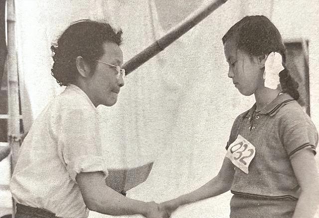 军委副主席赶往江苏给钟期光扫墓，皱眉批评：你们工作只看职务？