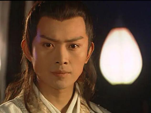 47岁黄海冰撞脸樊少皇，曾是古装男神，如今转型拍段子当网红？