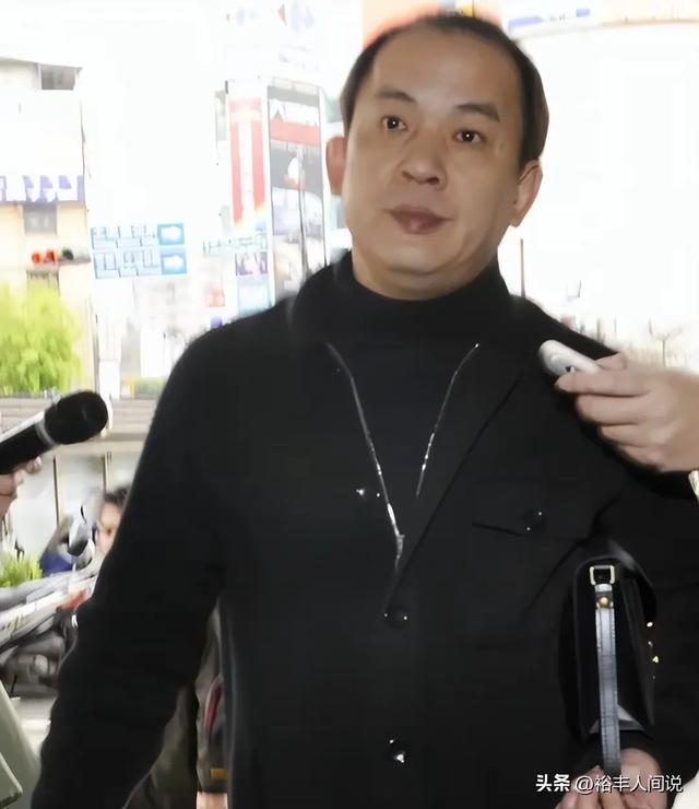 竹联帮帮主黄少岑去世！传新帮主身份，纵横江湖30年喜喝酒与热闹