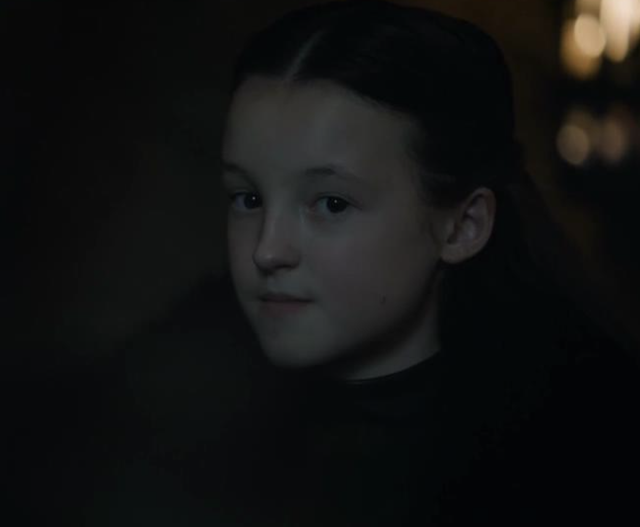 “二丫”沧桑得像40岁，《权力的游戏》热播12年，童星颜值大变样