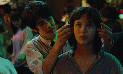 苏菲·玛索从初吻里展现的一眼如沐春风，到52岁时神秘曼妙，令人领略女性之美的至高境界