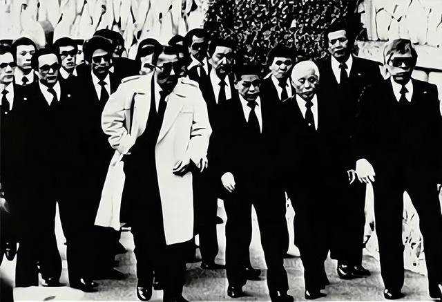 为什么香港有那么多黑帮？1997年香港回归，黑帮到底去哪了？