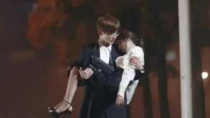 郑合惠子白敬亭(七年之后，白敬亭郑合惠子再度“交汇”…)