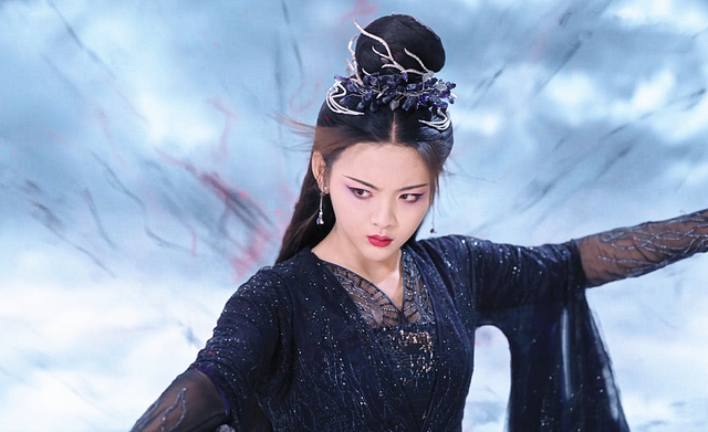 重紫：万劫、卓昊、秦柯为重紫而死，洛音凡不配爱重紫，两次杀她