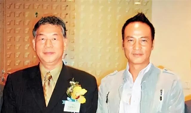 任达荣：香港警务处的“二把手”，向华强都要给他面子