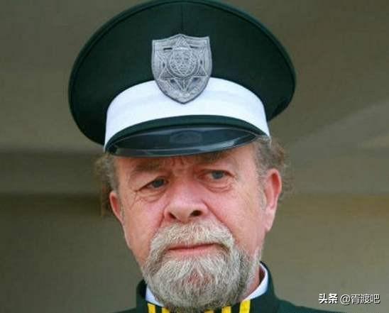 长了一张外国脸,演了40多年的老外,却没人知道他其实是个中国人