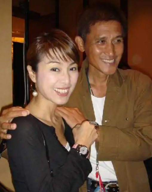 65岁米雪近照曝光,手臂骨感瘦到吓人,男友患癌去世后至今未嫁