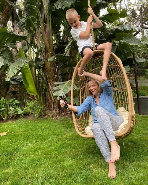 双料影后太会搞钱被前夫嫌弃？如今44岁成亿万富婆，事业家庭两开花