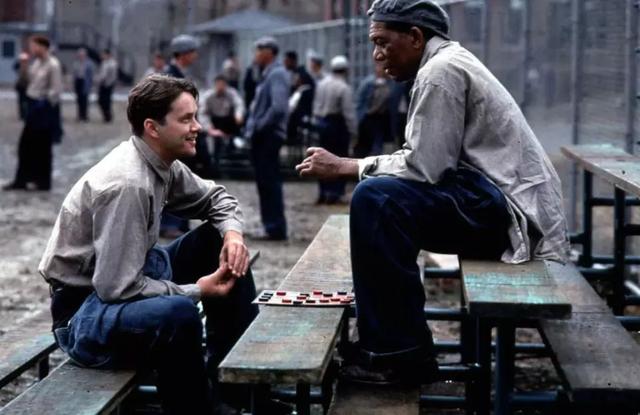 《肖申克的救赎》:豆瓣9.7分,越狱经典中的经典,坚持自由