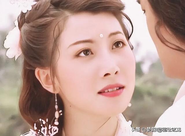 时隔23年再看看张棪琰，绝对是气质型大美女，只怪当年王艳太惊艳