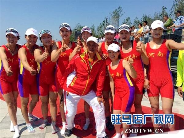 驻马店赛艇运动员付曼在第十三届全运会上摘金