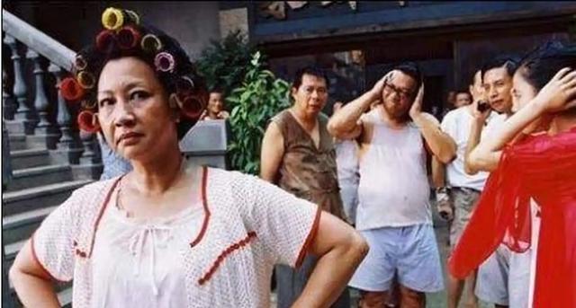 元秋:中年被坑一蹶不振,机缘巧合陪师妹试戏,54岁迎来人生巅峰