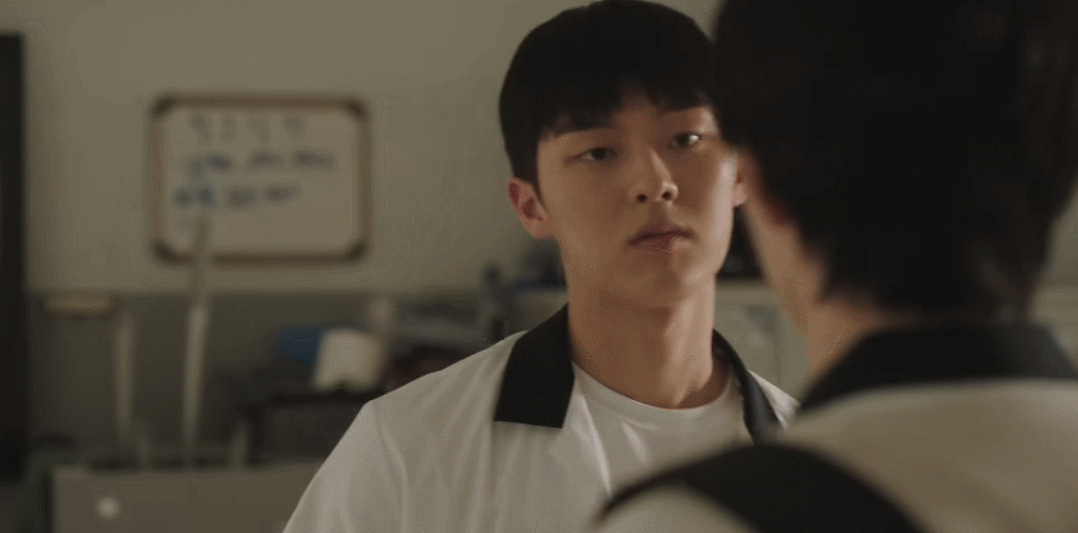 学霸被校园霸凌，他用高智商狠揍混混，以暴制暴看得又爽又过瘾