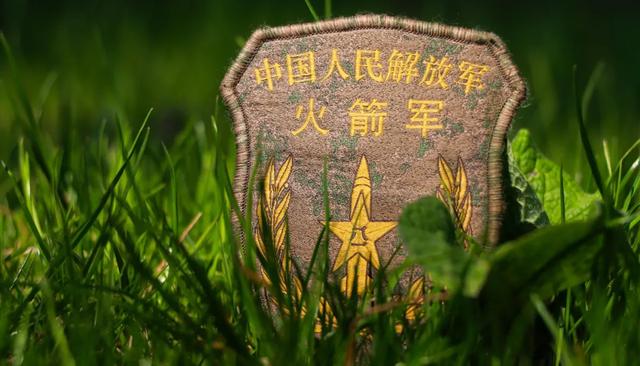 【夜读 · 散文】那团火,依旧在心里燃烧(下)