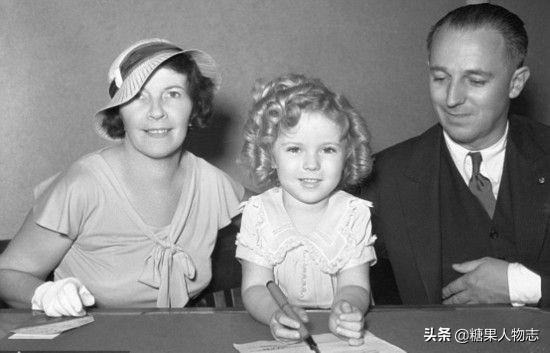 秀兰邓波儿：7岁拿奥斯卡22岁退圈，从资本的宠儿到弃儿，怪谁？