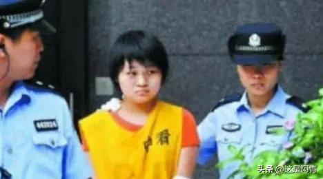 河南19岁女孩，肢解双亲，用沸水烹煮尸块，原因让人深思