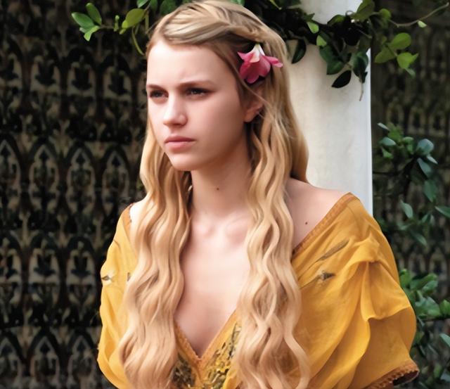 “二丫”沧桑得像40岁，《权力的游戏》热播12年，童星颜值大变样