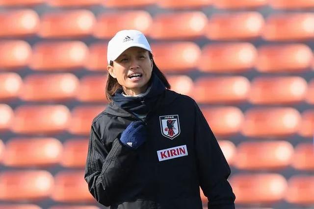 沈梦雨若解约回国，四选一，加入哪家俱乐部是最佳选择？