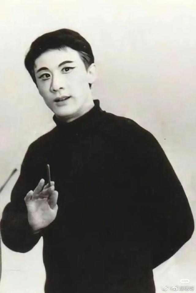 京剧名家言兴朋：在上海京剧院遭排挤远走美国，离婚后至今单身