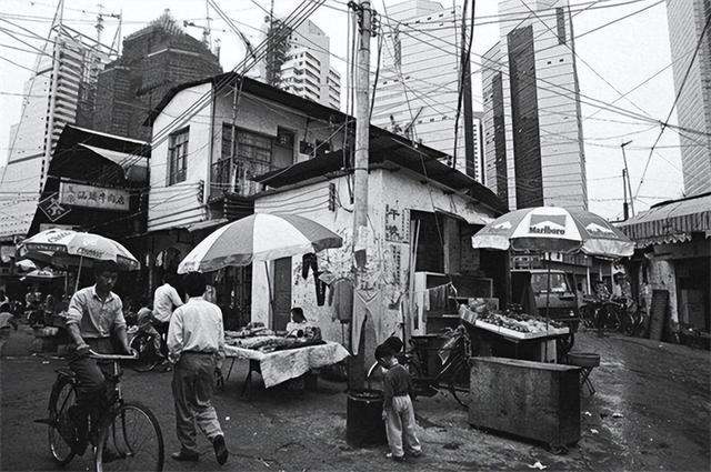 深圳钉子户蔡珠祥：夫妻联手得1700万拆迁款，分完钱后妻离子散