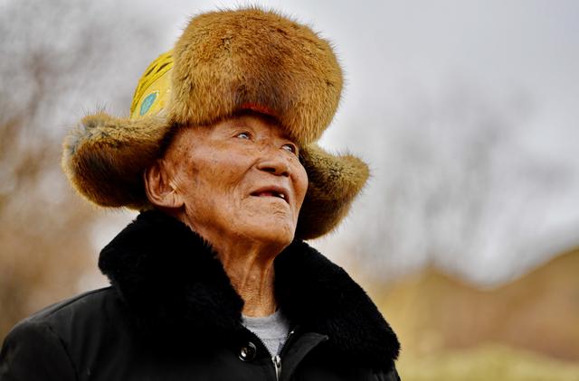 苦难和新生——西藏翻身农奴影像档案：巴桑