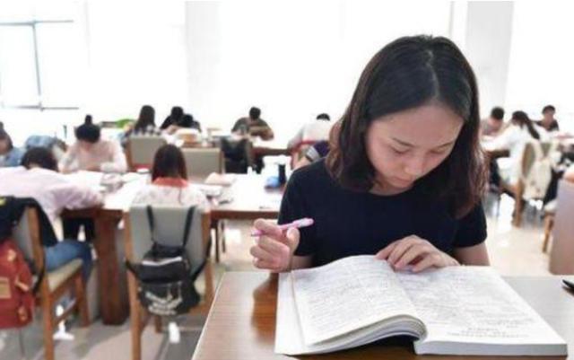 浙江女学霸邵奕佳，高考719分获清华青睐，现如今怎么样了呢？