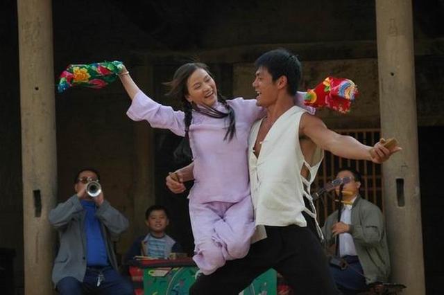 孙艺菲宣布复出：蹚过人生的小磨难，我回来了｜文娱·幕后