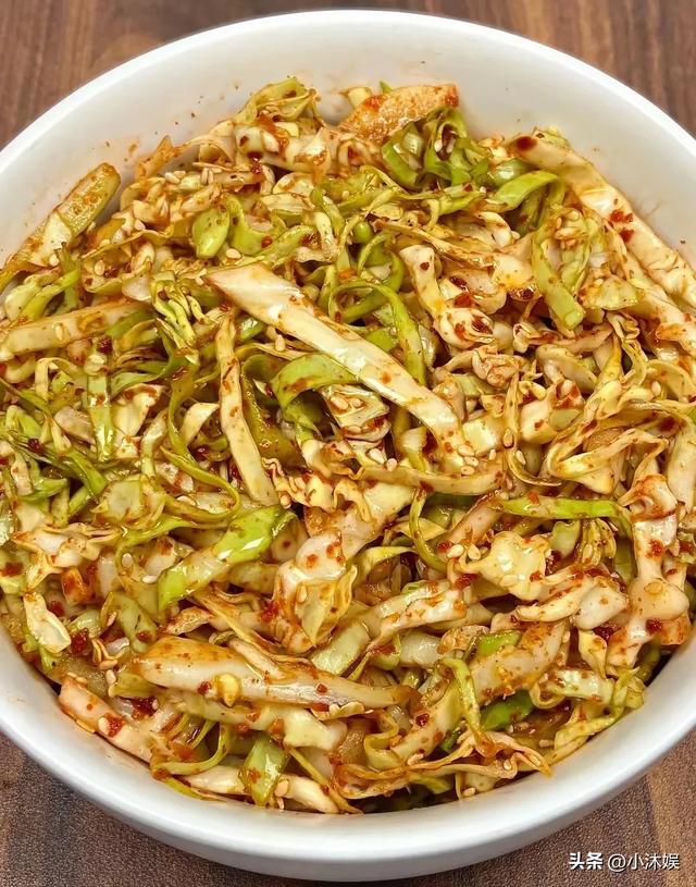 老祖宗传下来的小咸菜配方，跟粥真是绝配，开胃又爽口