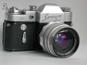 zenit(“十月革命”50周年纪念版泽尼特Zenit 3M单反照相机前苏联制造)