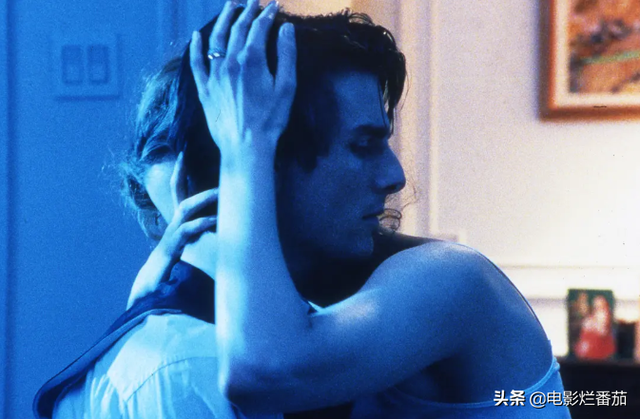 《大开眼戒》：阿汤夫妇在电影公映后离婚，导演在公映前突然死亡