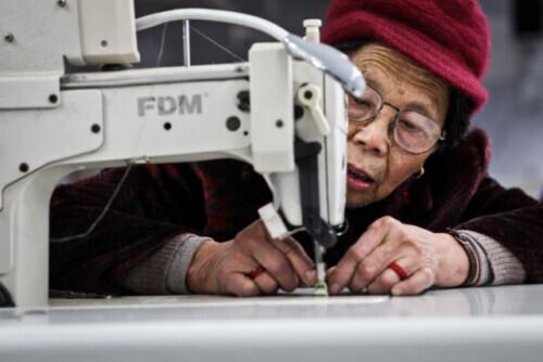 90岁“诚信奶奶”十年还债2077万，如何让更多人见贤思齐