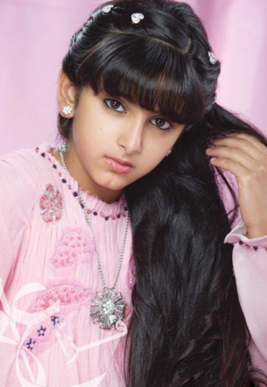 “迪拜最美公主”萨拉玛：6岁靠颜值火遍全网，却被迫嫁给大叔