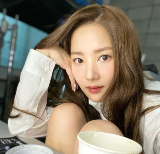 2021日韩女生大热冬日「发色」30选！6大色系，总有一款你喜欢