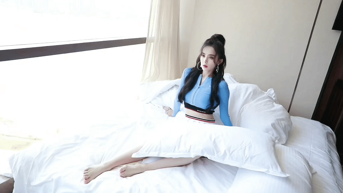 古力娜扎 颜值超高，身材比例好绝