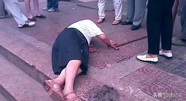 06年彭宇案，说出“不是你撞的干嘛去扶”的法官王浩，被调离法院