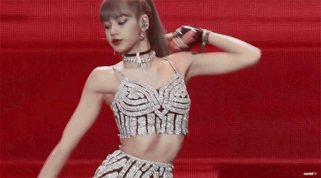 冷知识:白敬亭腰围竟然比雷佳音头围还要小?