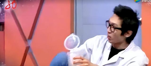 容貌不逊于沈腾,才华不弱于董成鹏,张子栋缘何始终难以走红呢?