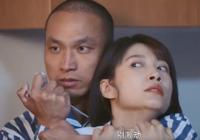 《听说你喜欢我》第27-28集：宁至谦喂食照料薛纬霖，感情债难还