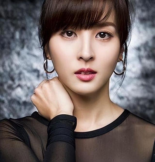 “校园女神”韩惠珍：在巅峰时刻选择退隐，与小8岁老公很是甜蜜