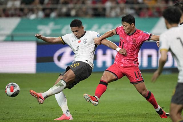 客场输韩国，“总分”赢泰国！世预赛亚洲18强，国足进了