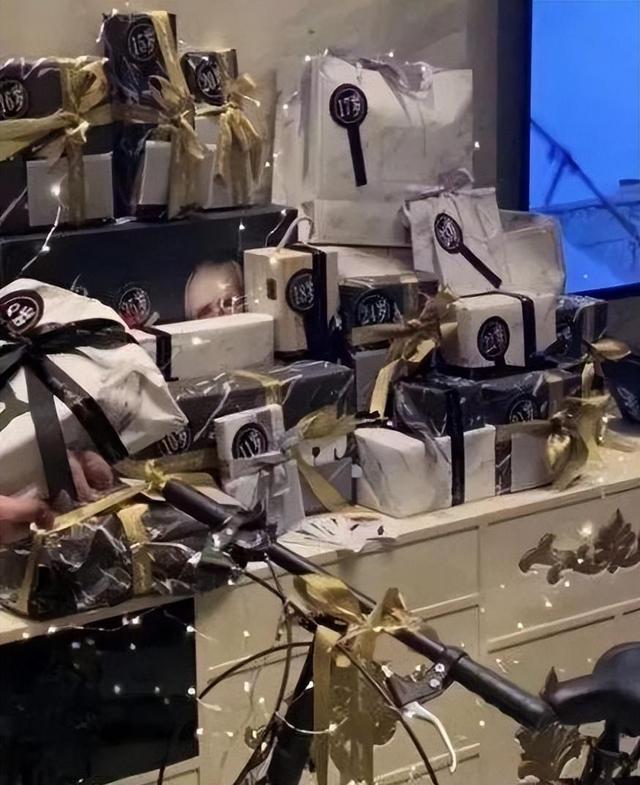 奢靡荒唐的白马会所：性交易泛滥，让无数富婆挥金如土