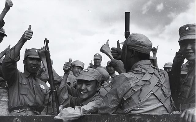 戴安澜夫人：将军牺牲，留下20万抚恤金，她一分不留，全部散尽