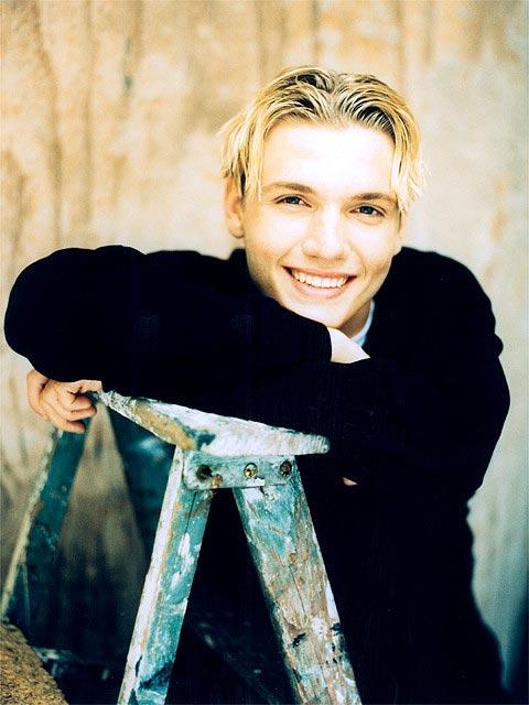 后街男孩最小成员Nick当爹，曾交往希尔顿